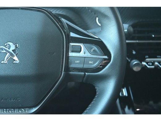 Peugeot e-2008 EV Allure Pack 50 kWh 3 Fase 92,1%SOH! | Adaptive Cruise | Stoelverwarming | Navigatie by App | C... ActivLease financial lease