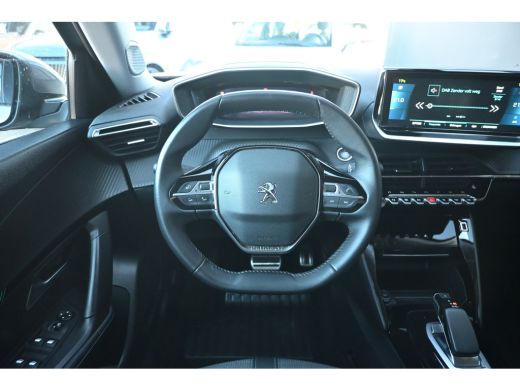 Peugeot e-2008 EV Allure Pack 50 kWh 3 Fase 92,1%SOH! | Adaptive Cruise | Stoelverwarming | Navigatie by App | C... ActivLease financial lease