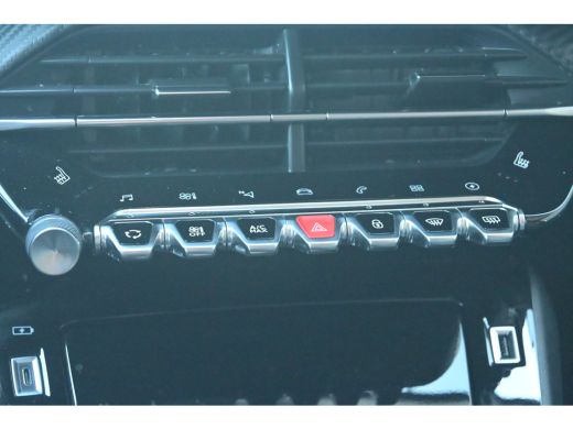 Peugeot e-2008 EV Allure Pack 50 kWh 3 Fase 92,1%SOH! | Adaptive Cruise | Stoelverwarming | Navigatie by App | C... ActivLease financial lease