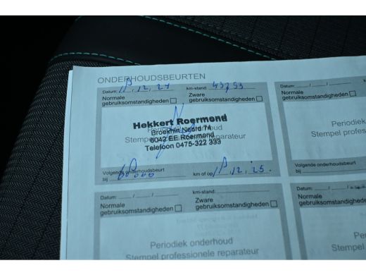 Peugeot e-2008 EV Allure Pack 50 kWh 3 Fase 92,1%SOH! | Adaptive Cruise | Stoelverwarming | Navigatie by App | C... ActivLease financial lease