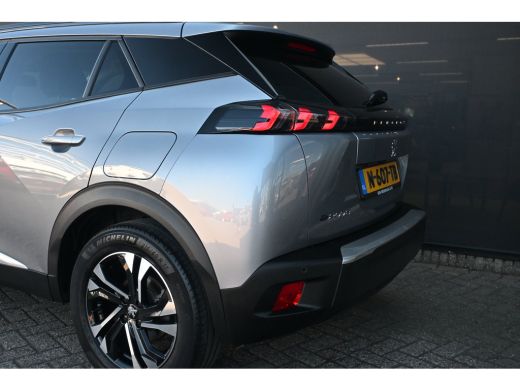 Peugeot e-2008 EV Allure Pack 50 kWh 3 Fase 92,1%SOH! | Adaptive Cruise | Stoelverwarming | Navigatie by App | C... ActivLease financial lease