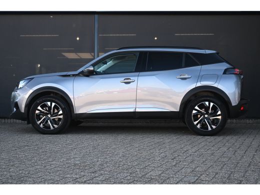 Peugeot e-2008 EV Allure Pack 50 kWh 3 Fase 92,1%SOH! | Adaptive Cruise | Stoelverwarming | Navigatie by App | C... ActivLease financial lease