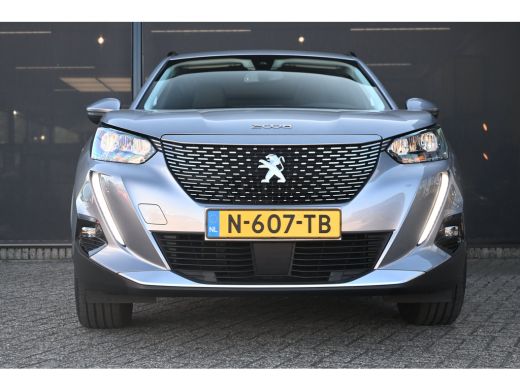 Peugeot e-2008 EV Allure Pack 50 kWh 3 Fase 92,1%SOH! | Adaptive Cruise | Stoelverwarming | Navigatie by App | C... ActivLease financial lease