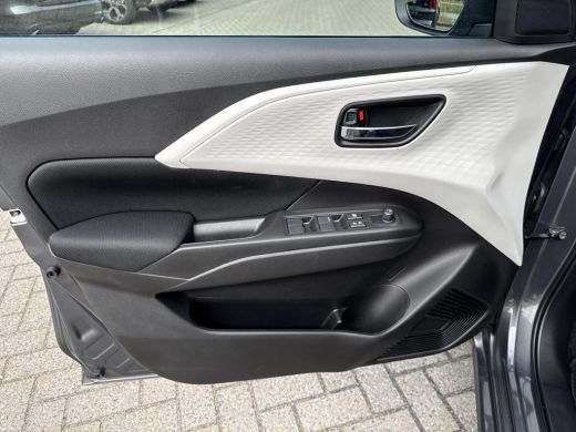 Suzuki Swift 1.2 Select Smart Hybrid Tot 10 jaar Garantie | CVT Automaat | Navigatie | Achteruitrijcamera ActivLease financial lease