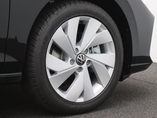 Volkswagen Golf 1.5 eHybrid Life Edition 204PK DSG Trekhaak, Memorystoel, Ergo Active Stoelen, 17" LM Velgen, Key... ActivLease financial lease