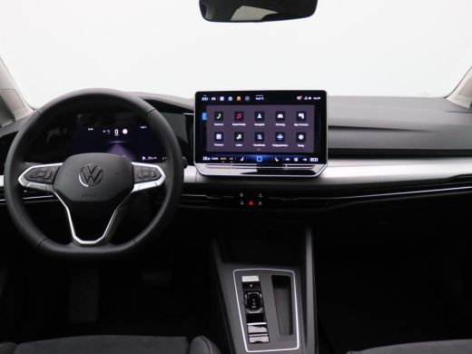 Volkswagen Golf 1.5 eHybrid Life Edition 204PK DSG Trekhaak, Memorystoel, Ergo Active Stoelen, 17" LM Velgen, Key... ActivLease financial lease