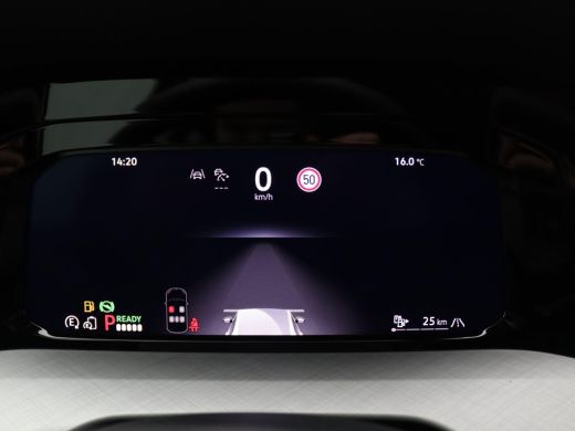 Volkswagen Golf 1.5 eHybrid Life Edition 204PK DSG Trekhaak, Memorystoel, Ergo Active Stoelen, 17" LM Velgen, Key... ActivLease financial lease