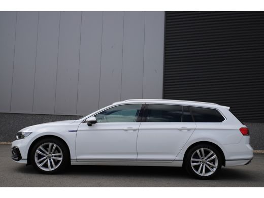 Volkswagen Passat Variant 1.4 TSI 218pk GTE/Leder/Pano/Virtual/Matrix/360cam/Adaptive ActivLease financial lease