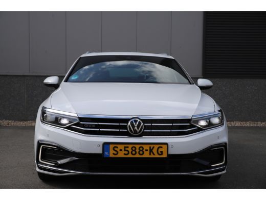 Volkswagen Passat Variant 1.4 TSI 218pk GTE/Leder/Pano/Virtual/Matrix/360cam/Adaptive ActivLease financial lease