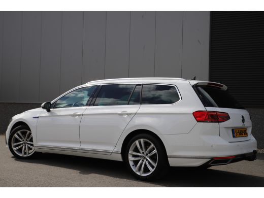 Volkswagen Passat Variant 1.4 TSI 218pk GTE/Leder/Pano/Virtual/Matrix/360cam/Adaptive ActivLease financial lease