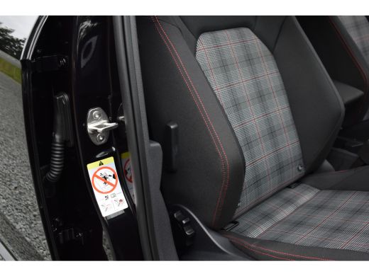 Volkswagen Polo GTI 2.0 TSI 210PK DSG VIRTUAL/CAMERA/LED ActivLease financial lease