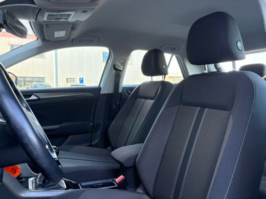 Volkswagen T-Roc 1.0 TSI 110 pk Style | Apple Carplay | Cruise control Adaptief | Parkeersensoren | LMV | ActivLease financial lease