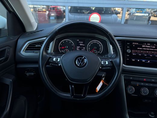 Volkswagen T-Roc 1.0 TSI 110 pk Style | Apple Carplay | Cruise control Adaptief | Parkeersensoren | LMV | ActivLease financial lease