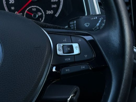 Volkswagen T-Roc 1.0 TSI 110 pk Style | Apple Carplay | Cruise control Adaptief | Parkeersensoren | LMV | ActivLease financial lease