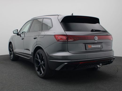 Volkswagen Touareg 3.0 TSi eHybrid 4MOTION R Edition 467PK Aut. matrix led, trekhaak, panoramadak, 360gr. camera, le... ActivLease financial lease