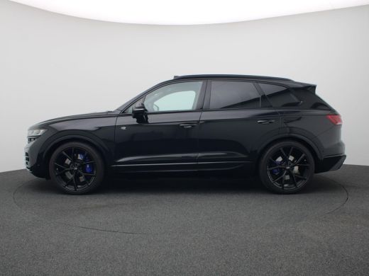 Volkswagen Touareg 3.0 TSi eHybrid 4MOTION R Edition 467PK Aut matrix led, trekhaak, panoramadak, 360gr. camera, led... ActivLease financial lease