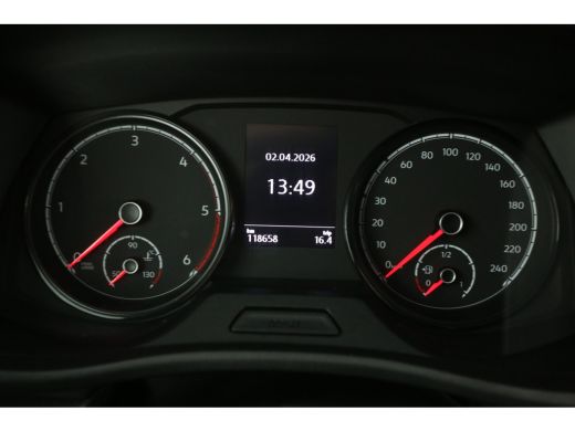 Volkswagen Transporter 2.0 TDI L1H1 140PK | Airco | Cruise | 3 Zits | Carplay | Trekhaak | Parkeersens. ActivLease financial lease