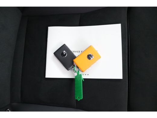 Volvo  EX40 Single Motor Extended Range Ultra 82 kWh | Panoramadak | Stoel & stuurwielverwarming | Adaptive C... ActivLease financial lease