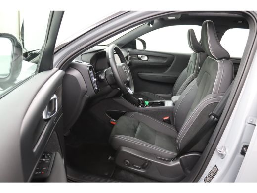 Volvo  EX40 Single Motor Extended Range Ultra 82 kWh | Panoramadak | Stoel & stuurwielverwarming | Adaptive C... ActivLease financial lease