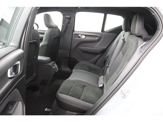 Volvo  EX40 Single Motor Extended Range Ultra 82 kWh | Panoramadak | Stoel & stuurwielverwarming | Adaptive C... ActivLease financial lease