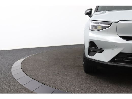 Volvo  EX40 Single Motor Extended Range Ultra 82 kWh | Panoramadak | Stoel & stuurwielverwarming | Adaptive C... ActivLease financial lease