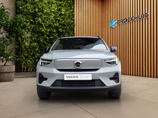 Volvo  EX40 Single Motor Plus 70 kWh | Trekhaak | Camera | Stuur/stoelverwarming | Pilot Assist ActivLease financial lease