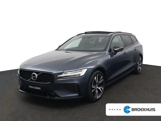 Volvo  V60 T6 Plug-in Hybrid AWD Plus Dark | Panoramadak | Long Range | Trekhaak | Stoel en stuurwielverwarm...