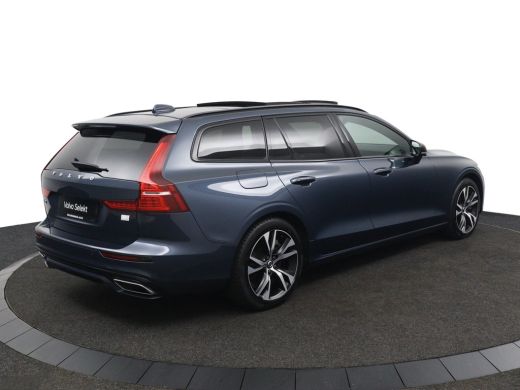 Volvo  V60 T6 Plug-in Hybrid AWD Plus Dark | Panoramadak | Long Range | Trekhaak | Stoel en stuurwielverwarm... ActivLease financial lease