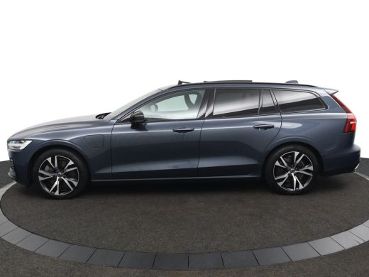 Volvo  V60 T6 Plug-in Hybrid AWD Plus Dark | Panoramadak | Long Range | Trekhaak | Stoel en stuurwielverwarm... ActivLease financial lease