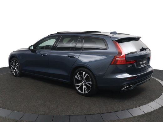 Volvo  V60 T6 Plug-in Hybrid AWD Plus Dark | Panoramadak | Long Range | Trekhaak | Stoel en stuurwielverwarm... ActivLease financial lease