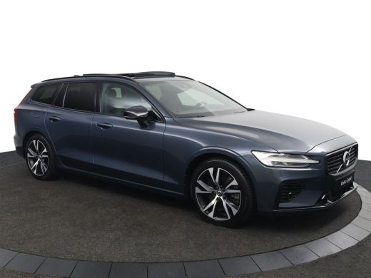 Volvo  V60 T6 Plug-in Hybrid AWD Plus Dark | Panoramadak | Long Range | Trekhaak | Stoel en stuurwielverwarm... ActivLease financial lease