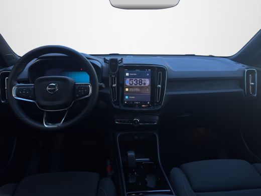 Volvo  XC40 Recharge Ultimate 70kWh 231pk | Pano | Adaptive Cruise | Dodehoek Detectie | 360 Camera | Harman/... ActivLease financial lease