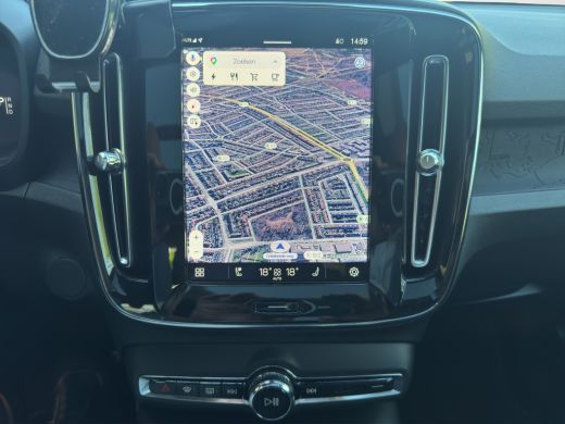 Volvo  XC40 Recharge Ultimate 70kWh 231pk | Pano | Adaptive Cruise | Dodehoek Detectie | 360 Camera | Harman/... ActivLease financial lease