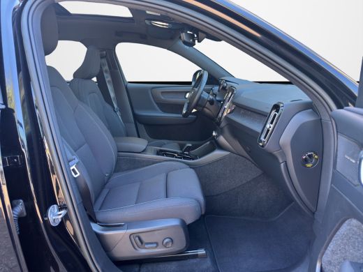 Volvo  XC40 Recharge Ultimate 70kWh 231pk | Pano | Adaptive Cruise | Dodehoek Detectie | 360 Camera | Harman/... ActivLease financial lease