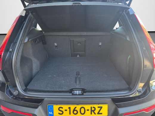 Volvo  XC40 Recharge Ultimate 70kWh 231pk | Pano | Adaptive Cruise | Dodehoek Detectie | 360 Camera | Harman/... ActivLease financial lease