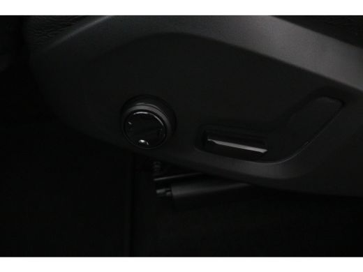 Volvo  XC60 B5 Business Pro | Trekhaak | Camera | Adaptive Cruise | BLIS | Stoelverwarming | Verwarmbare Voor... ActivLease financial lease