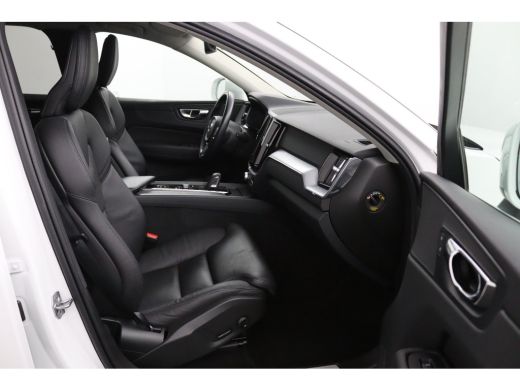 Volvo  XC60 B5 Business Pro | Trekhaak | Camera | Adaptive Cruise | BLIS | Stoelverwarming | Verwarmbare Voor... ActivLease financial lease