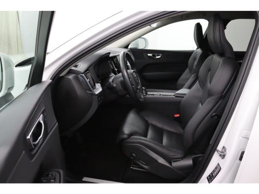 Volvo  XC60 B5 Business Pro | Trekhaak | Camera | Adaptive Cruise | BLIS | Stoelverwarming | Verwarmbare Voor... ActivLease financial lease