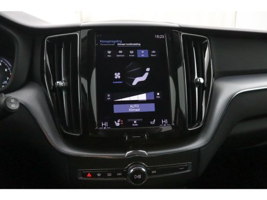 Volvo  XC60 B5 Business Pro | Trekhaak | Camera | Adaptive Cruise | BLIS | Stoelverwarming | Verwarmbare Voor... ActivLease financial lease