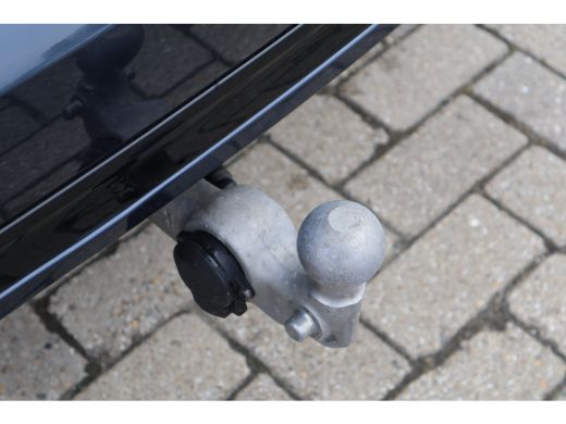 Volvo  XC90 T8 Ultra Dark | B&W | Massage | Trekhaak | Pano | ActivLease financial lease