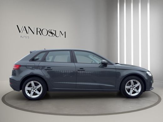 Audi A3 Sportback 30 TFSI | Navi | Parkeersensors V+A | Airco (automatisch) | 16"| Bluetooth | ActivLease financial lease