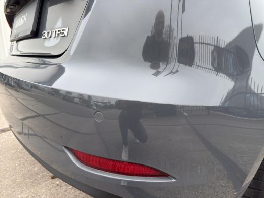 Audi A3 Sportback 30 TFSI | Navi | Parkeersensors V+A | Airco (automatisch) | 16"| Bluetooth | ActivLease financial lease