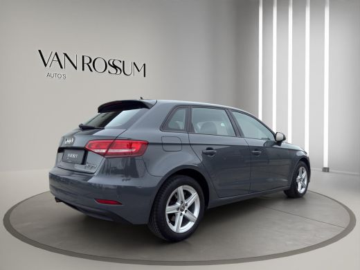 Audi A3 Sportback 30 TFSI | Navi | Parkeersensors V+A | Airco (automatisch) | 16"| Bluetooth | ActivLease financial lease