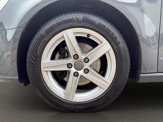 Audi A3 Sportback 30 TFSI | Navi | Parkeersensors V+A | Airco (automatisch) | 16"| Bluetooth | ActivLease financial lease