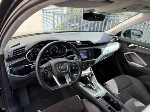 Audi Q3 35 TFSI S Line Pro Line S Pano-Carplay-LED-Trekhaak-19"-Camera ActivLease financial lease