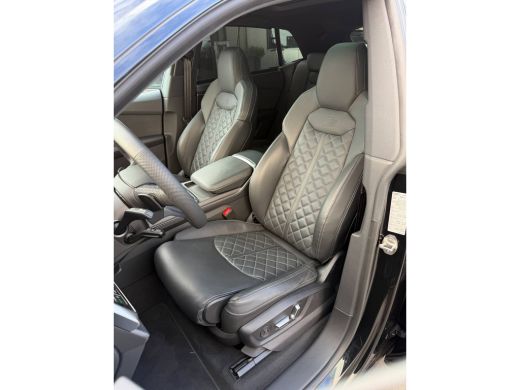 Audi Q8 60 TFSI e quattro Pro Line S Competition Pano-ACC-4Wstr-OLED-23"-B&O-Head up-Sportst-Trekhaak ActivLease financial lease
