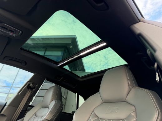 Audi Q8 60 TFSI e quattro Pro Line S Competition Pano-ACC-4Wstr-OLED-23"-B&O-Head up-Sportst-Trekhaak ActivLease financial lease