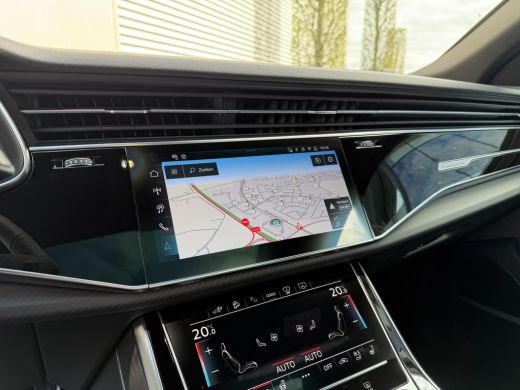 Audi Q8 60 TFSI e quattro Pro Line S Competition Pano-ACC-4Wstr-OLED-23"-B&O-Head up-Sportst-Trekhaak ActivLease financial lease