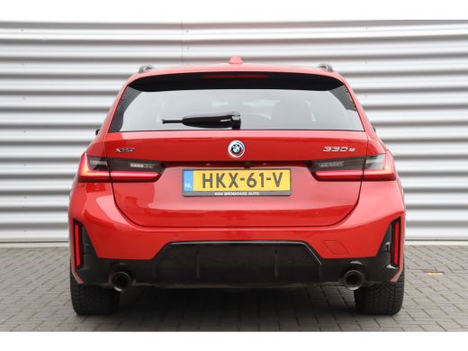 BMW 3 Serie 3-Serie TOURING 330e 292PK XDRIVE HIGH EXECUTIVE M-SPORT AUTOMAAT / NAVI / LEDER / CLIMA / PDC / ... ActivLease financial lease