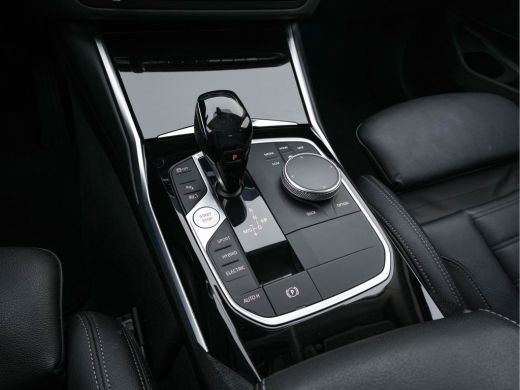 BMW 3 Serie 330e eDrive Edition (Plug-In) (INCL-BTW) Aut. *LEATHER | FULL-LED | DIGI-COCKPIT | HEATED-SPORTSE... ActivLease financial lease